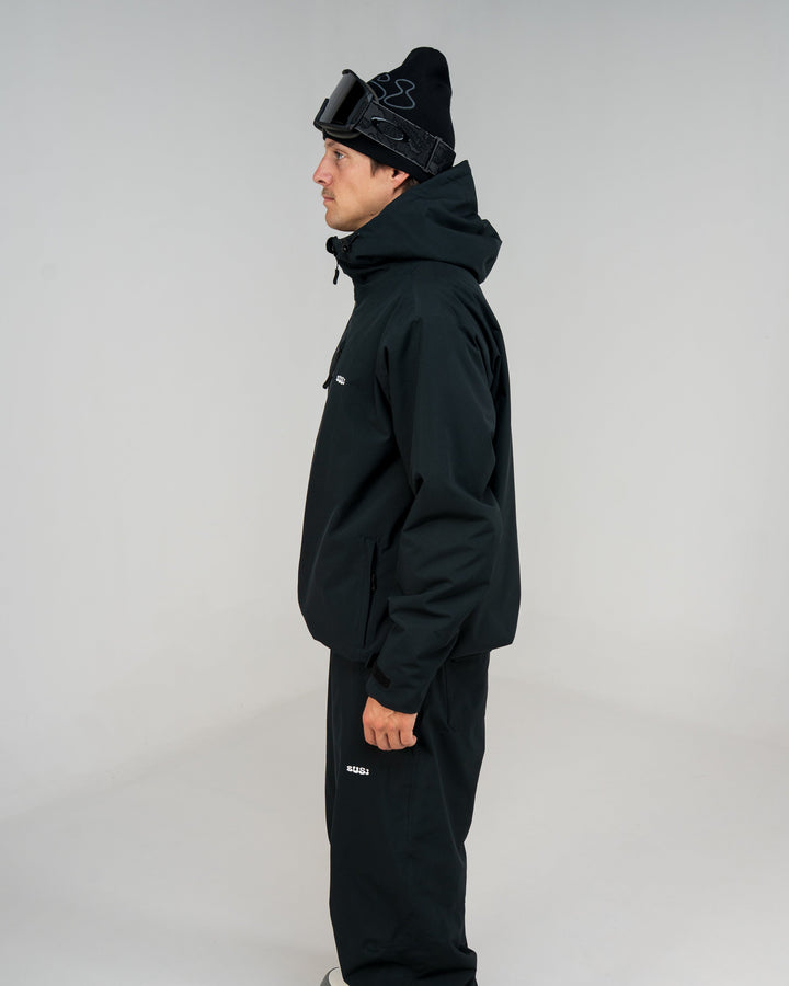 CORE JACKET BLACK