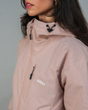 BUSI Core Jacket Dusty Pink snowboard and ski jacket, chest logo close-up